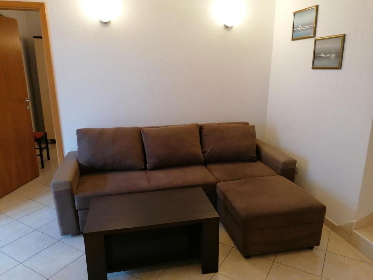 Apartments Nena - Τρογκίρ Εξωτερικό φωτογραφία