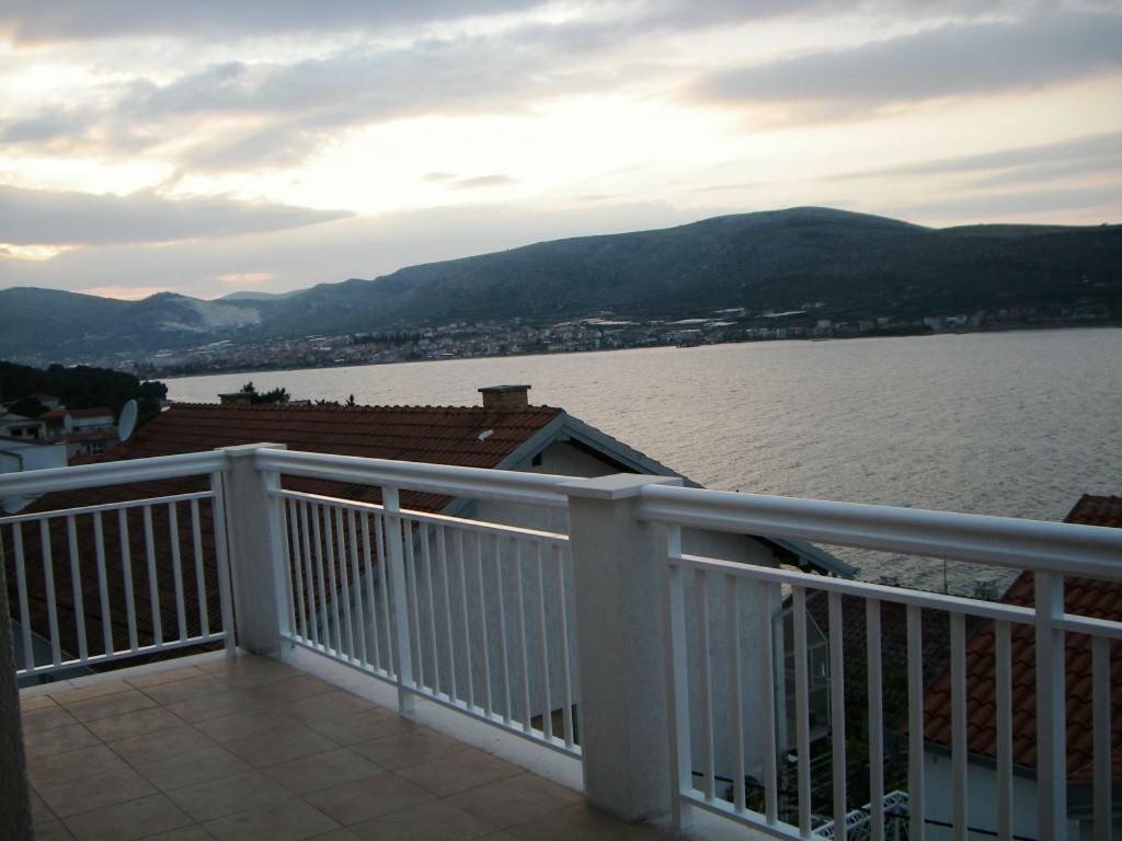 Apartments Nena - Τρογκίρ Εξωτερικό φωτογραφία